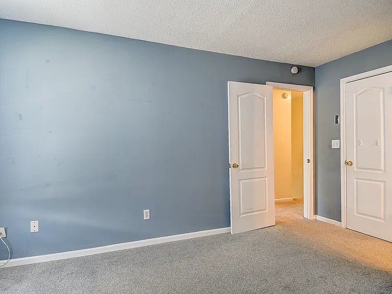 751 Ridge Cir — Photo 27