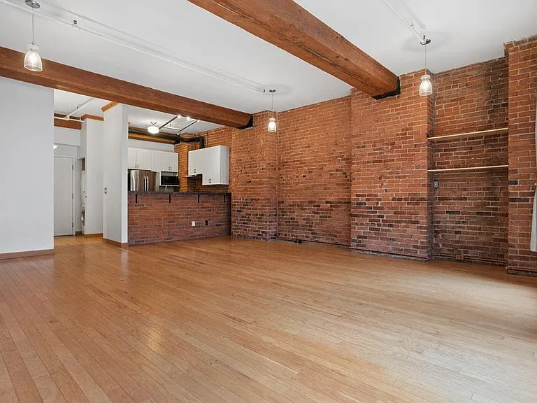 518 Beatty St #306 — Photo 13