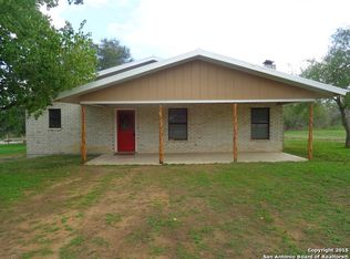 759 Blue Creek Rd, La Vernia, TX 78121