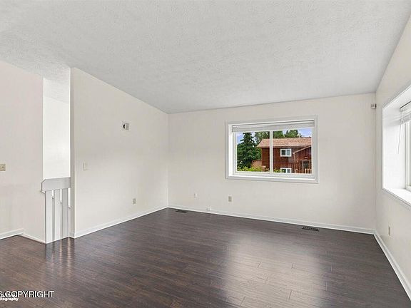 5th image of 16212 Berthod Way