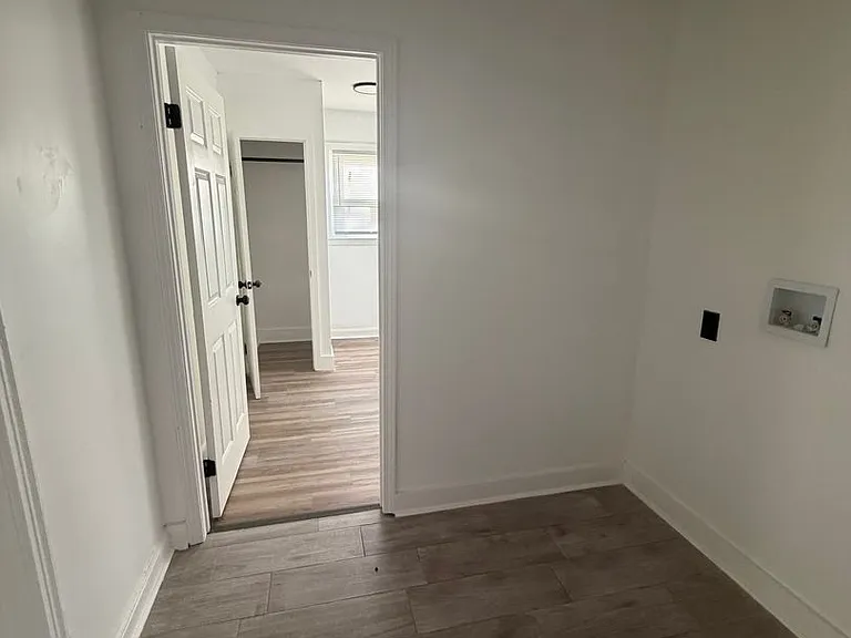 890 Charles Pl — Photo 8
