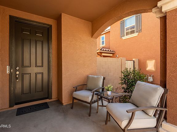 2nd image of 1247 N Banning