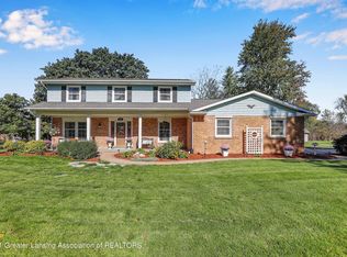 3181 Pepperkorn Dr, Grand Ledge, MI 48837