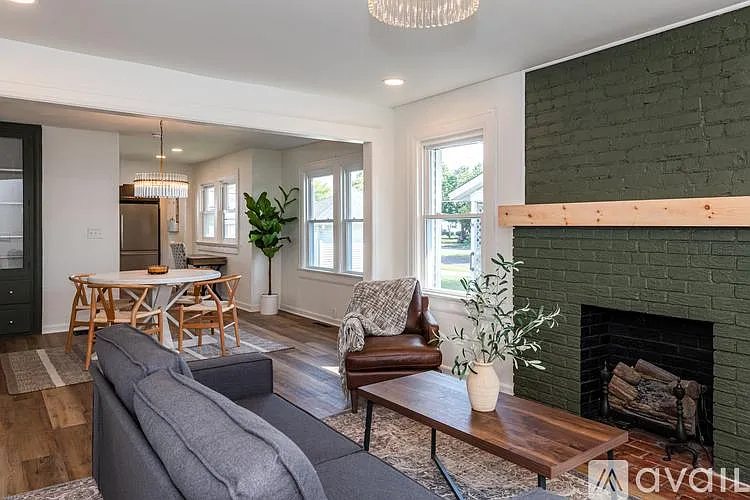 1015 Woodley Rd — Photo 33