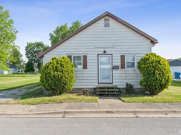 718 Center St, New Haven, IN 46774