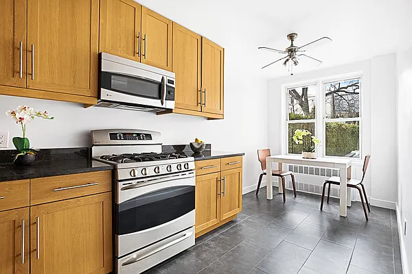 Sold by Compass | media 2