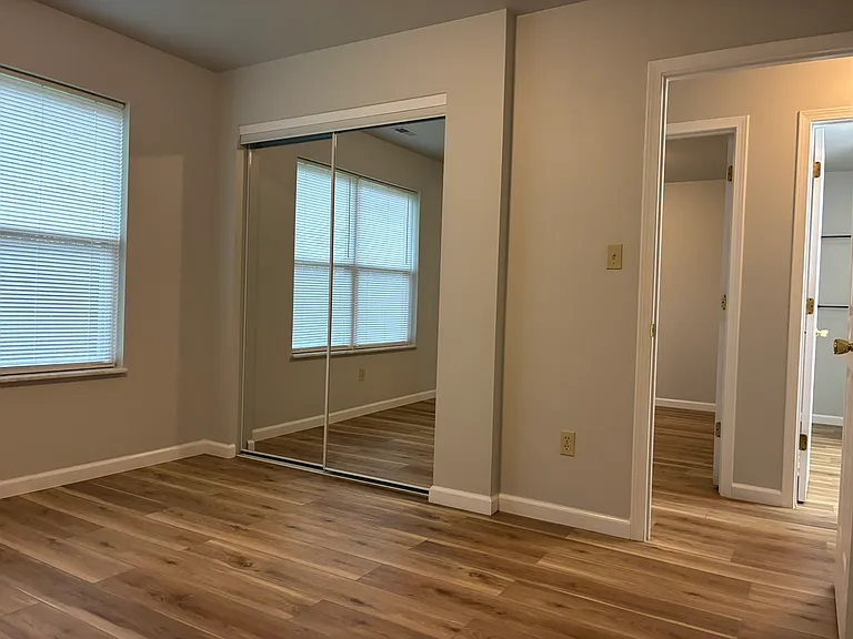104 Brook Dr — Photo 6