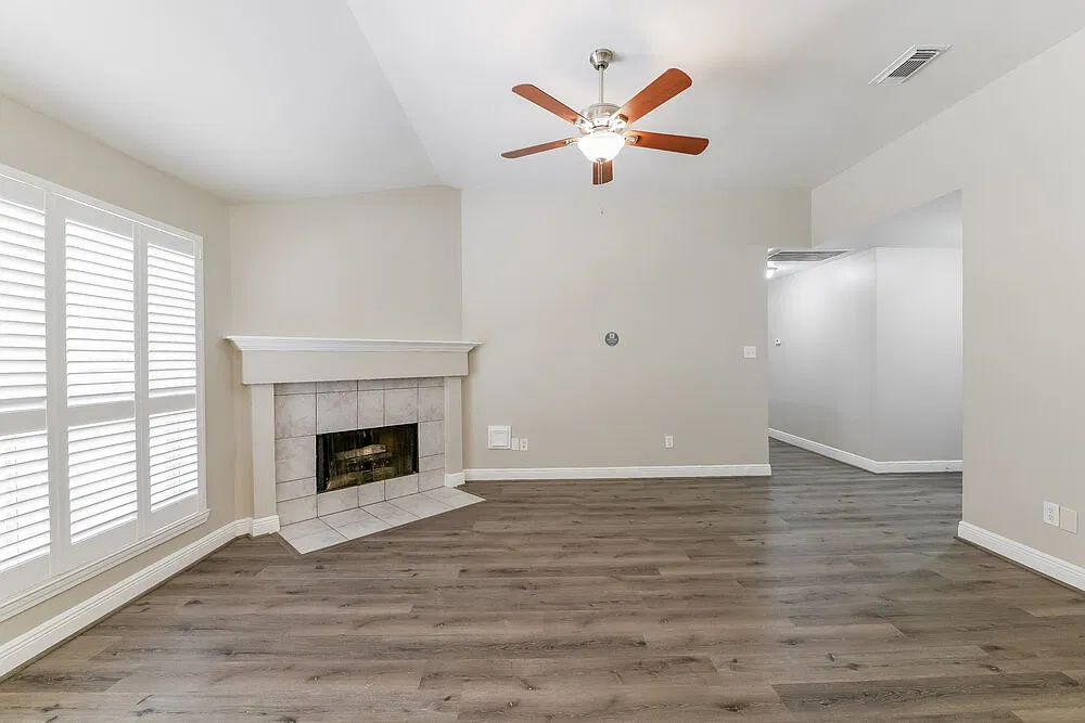 3 bed, 2.0 bath, 1475 sqft, $1,745 — Photo 4
