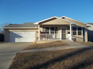 219 E Timber St, Pontiac, IL 61764