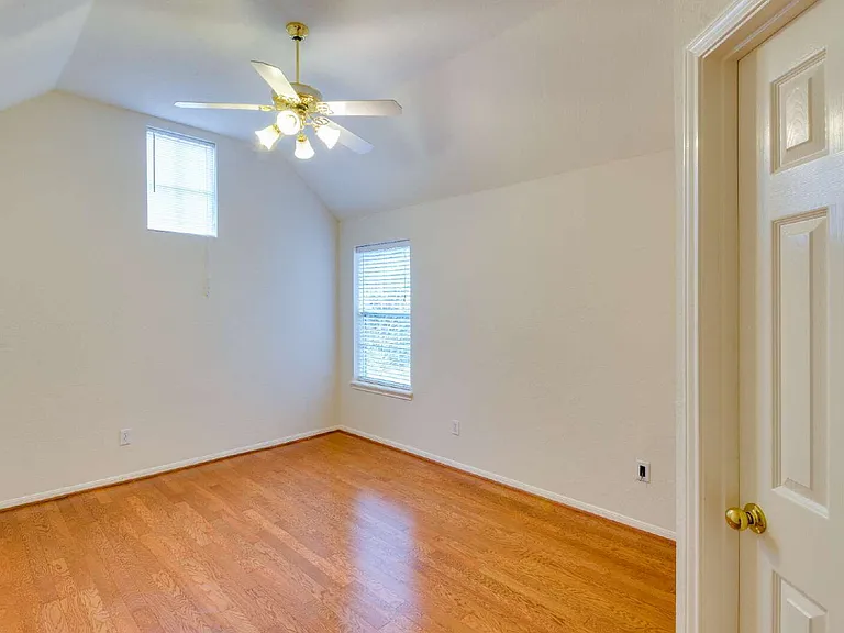 4019 Angel Springs Dr — Photo 39