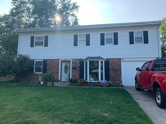 2nd image of 1609 Cedarbrook Pl