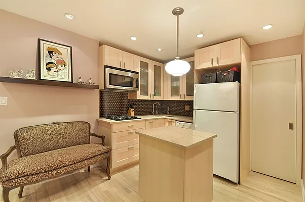 Sold by Corcoran | media 4