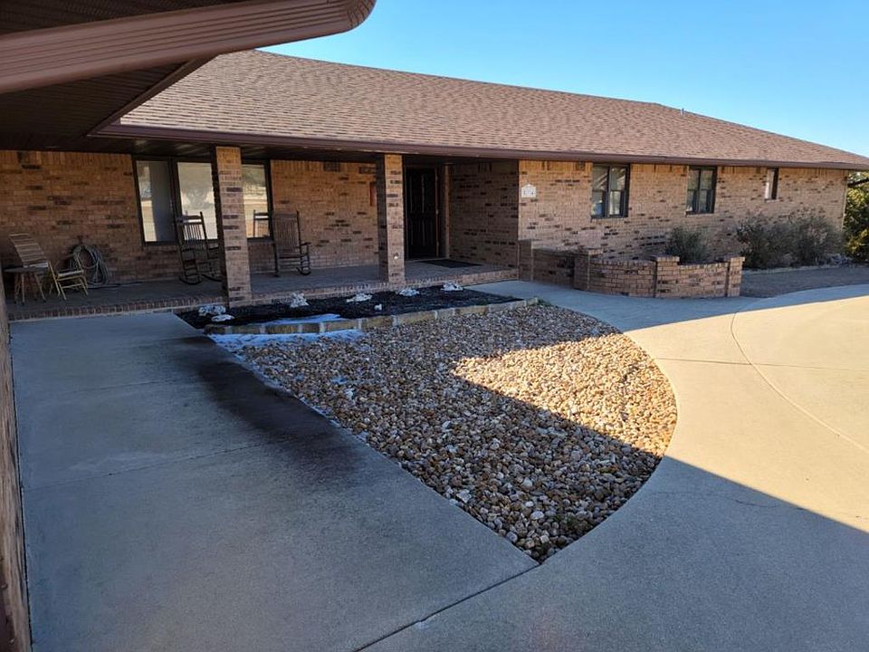 1st image of 114 Bowie Dr