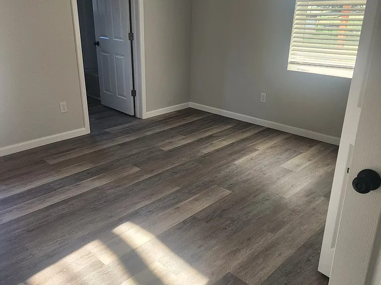 307 Euclid St — Photo 13