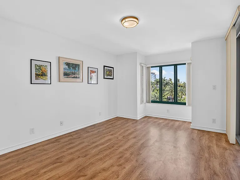 120 SE 5th Ave #520 — Photo 30