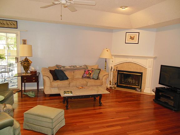 3rd image of 3501 Blue Spruce Ct