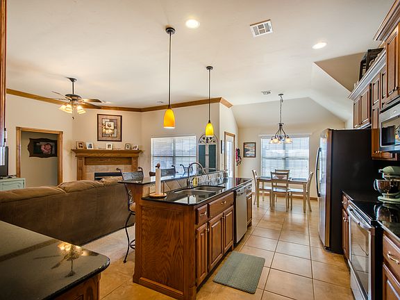 5th image of 2558 Silver Crossings Cir