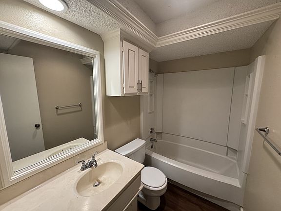 5th image of 6804 Frankford Ave