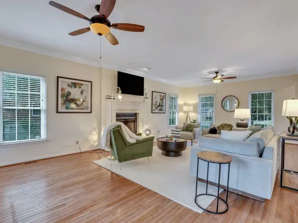 109 E Point Dr, Savannah, GA