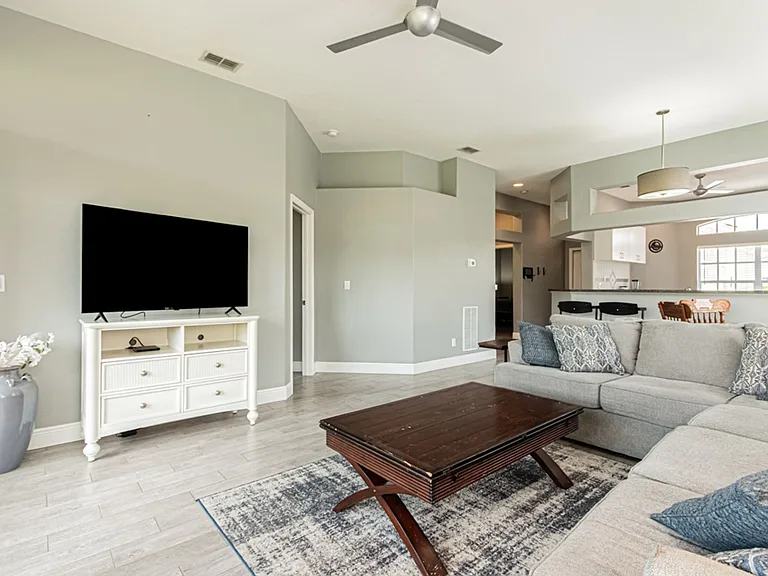 12855 Devonshire Lakes Cir — Photo 20