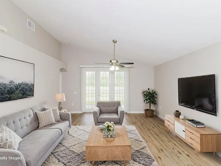 19234 Fishermans Bend Dr — Photo 4