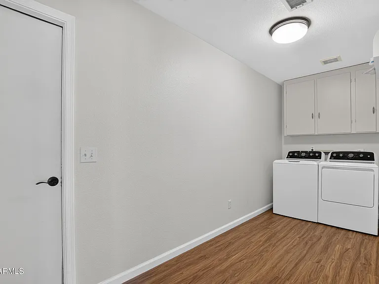 1308 E Princeton Ave — Photo 21