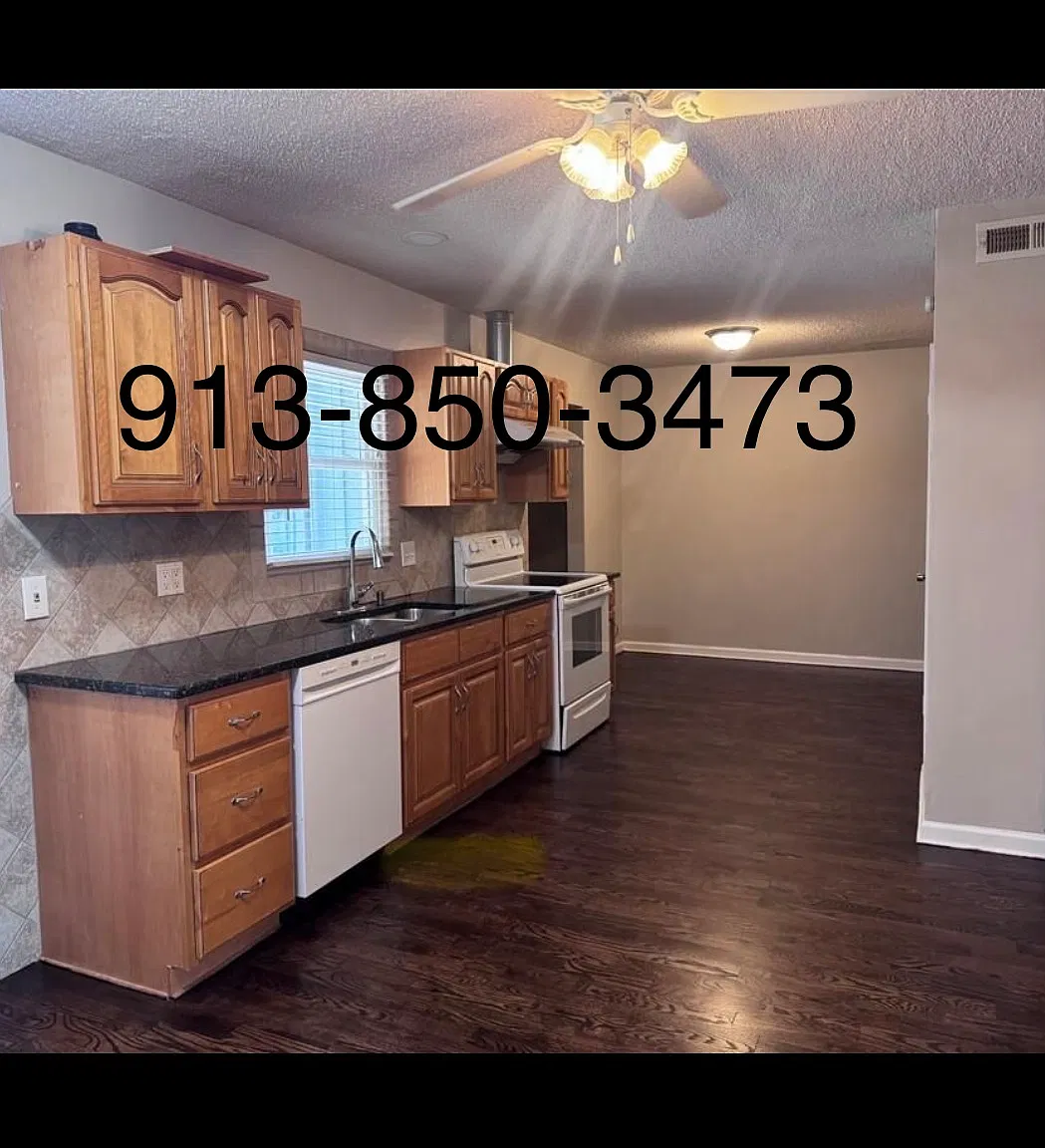 3 bed, 1392 sqft, $2,100 — Photo 1