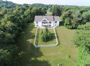 565 Stricklers School Rd, York, PA 17406