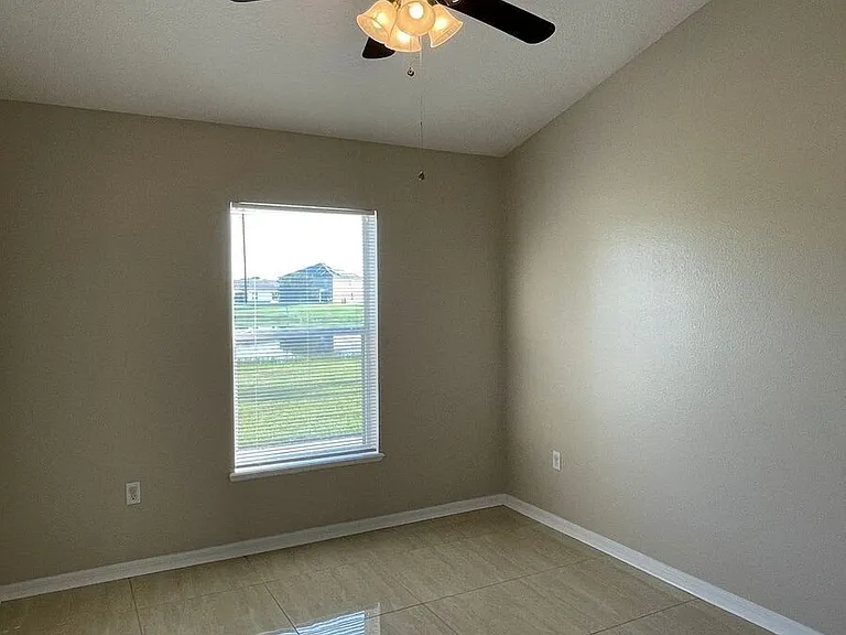 2317 Walnut Canyon Dr — Photo 16