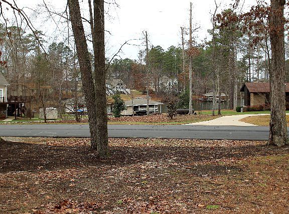 2nd image of 239 W Harbor Dr
