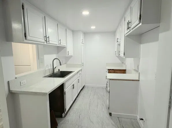 5712 Camellia Ave, North Hollywood, CA 91601, 5712 Camellia Ave APT 106, North Hollywood, CA 91601