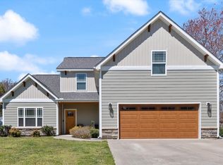 1410 Sycamore Dr, Murfreesboro, TN 37128