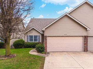 1633 Frontier Dr, Normal, IL 61761