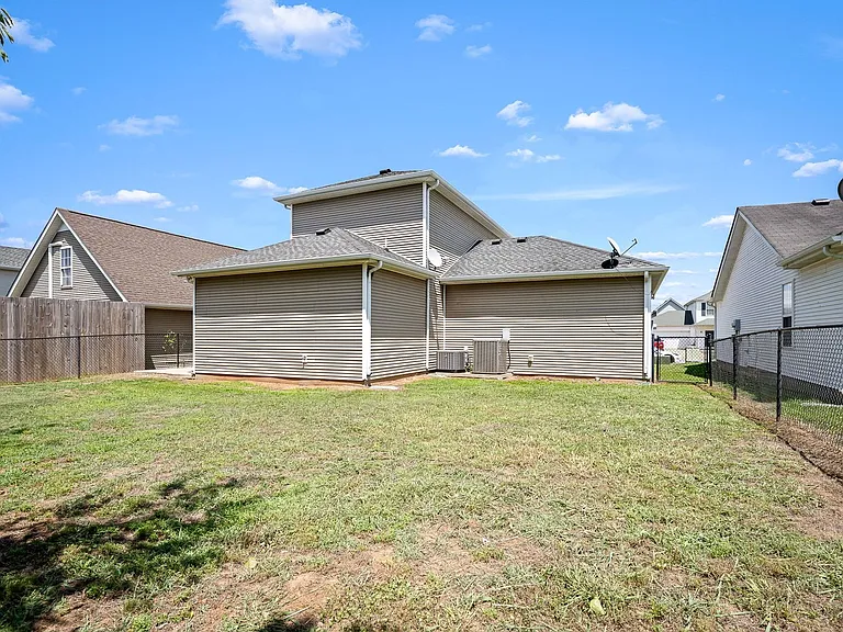 2634 Sewanee Pl — Photo 33
