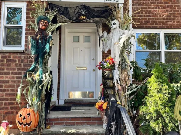 75-22 249 Street #Gv12-d, Bellerose, NY 11426