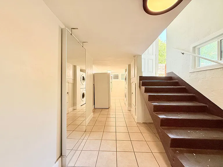 652 E Roosevelt Ave — Photo 20