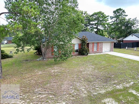 3rd image of 33 Kenny Dr