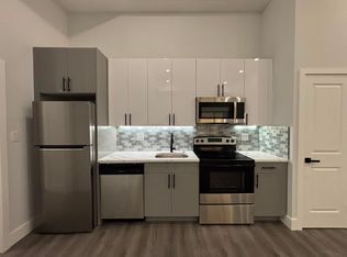 675 N 41st St #6, Philadelphia, PA 19104
