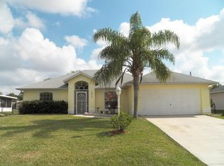 1833 SW Angelico Ln, Pt Saint Lucie, FL 34953