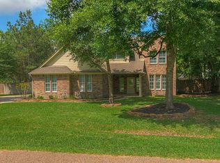 760 Forest Lane Dr, Conroe, TX 77302