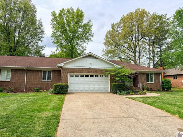 1517 Gleneagles Dr, Paducah, KY 42001