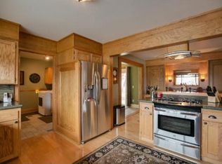 1308 Oakwood Ln, Anoka, MN 55303