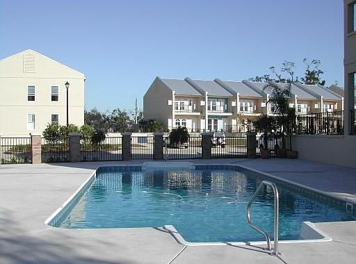 2nd image of 548 Beach Blvd