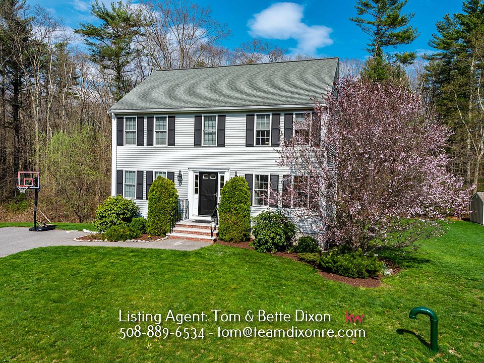 1st image of 25 Princes Pine Ln