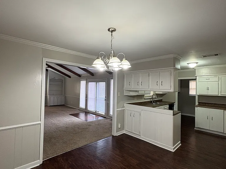 6609 Bluebird Dr — Photo 7