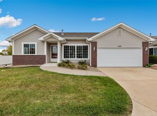 1055 74th St NE, Cedar Rapids, IA