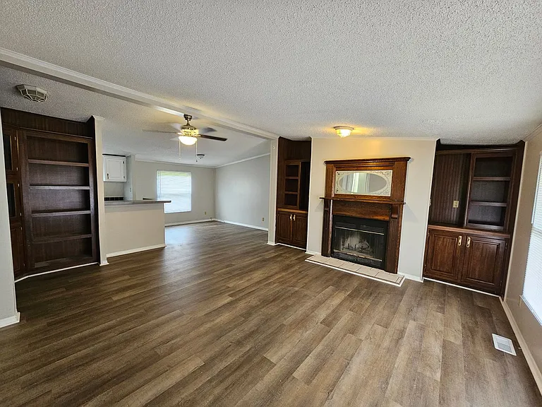 68 Constitution Way — Photo 4