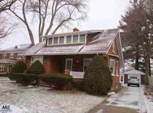 52 Belleview Ave, Mount Clemens, MI 48043