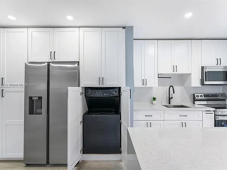 1620 SW 40th Ave #1 — Photo 12
