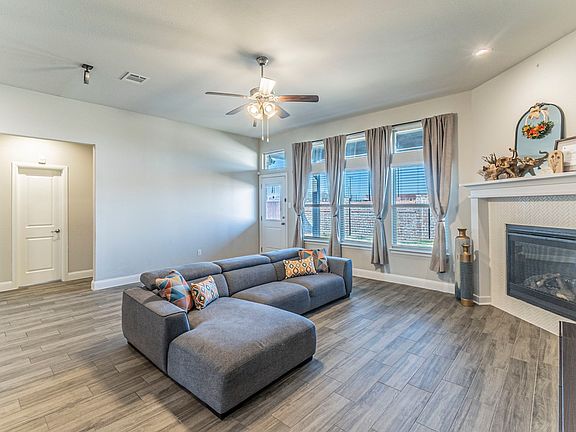 5th image of 10638 Cherry Tree Way